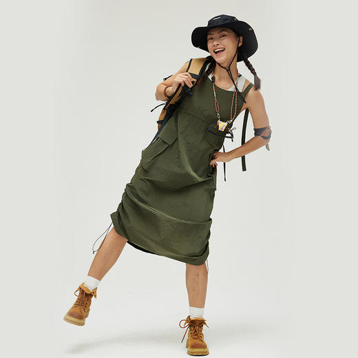 AllReaday新奇天吊带连衣裙女城市户外2025新款春夏运动休闲裙子WM24SSPD01 商品图0