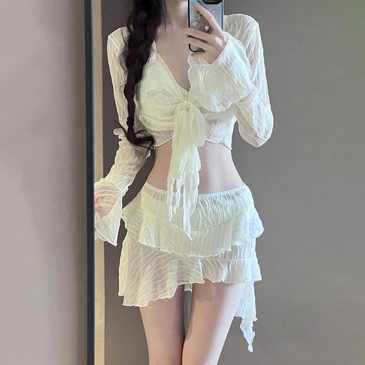 高级感泳衣女比基尼2025新款显瘦保守遮肚四件套性感分体度假温泉 商品图0