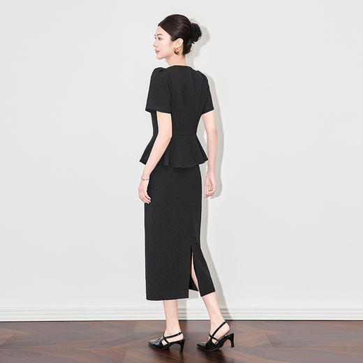 「高货wl」全新升级【铂金会员413/天猫559/差价146】(99142)洛诗琳时尚简约浮雕肌理泡泡袖上衣高级感半裙两件套女 商品图1