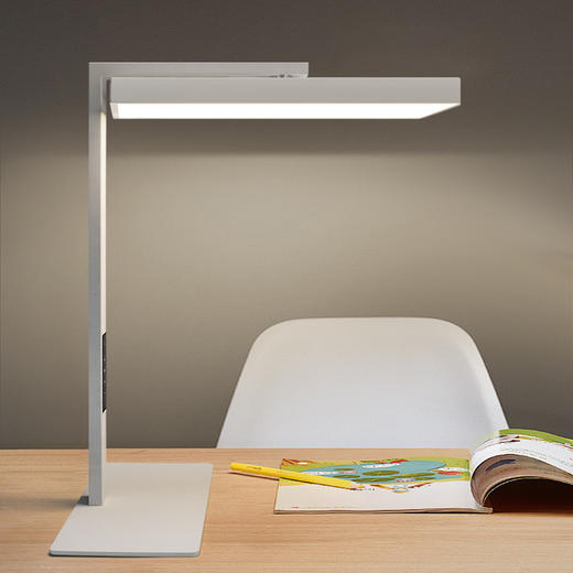 【全光谱护眼智能台灯】儿童书桌学生学习台灯 宿舍读书灯夹子两用大路灯  商品图3