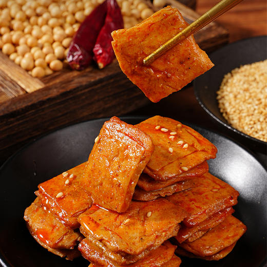 【19.9到手30袋❗虎皮爆汁豆干】豆干油炸起“虎皮”外韧内嫩，酱香浓郁有嚼劲，秘制卤汁精心卤煮，湖南特产休闲香辣味，解馋卤味追剧零食即食L 商品图1