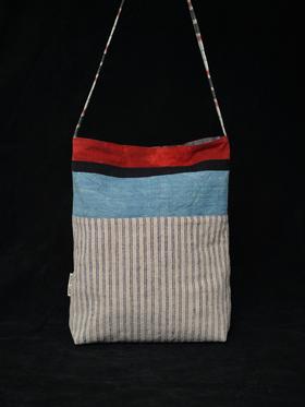 回声Echos/撞色拼接条纹斜挎包【可双面背】