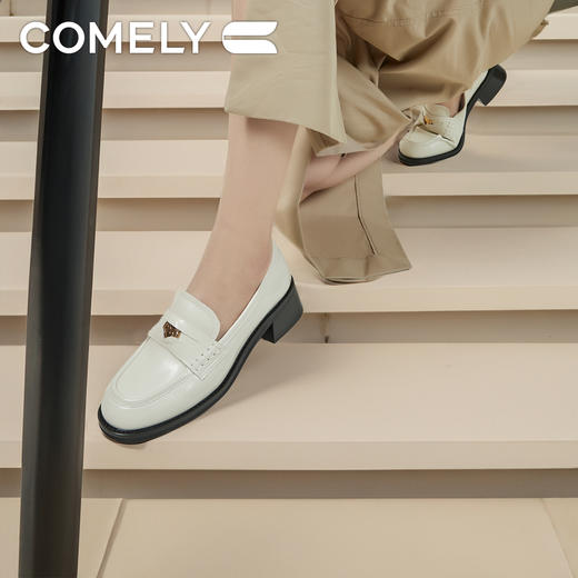 康莉KYQ2K573乐福鞋女厚底秋季商场新款黑色一脚蹬增高商务圆头粗跟 商品图4