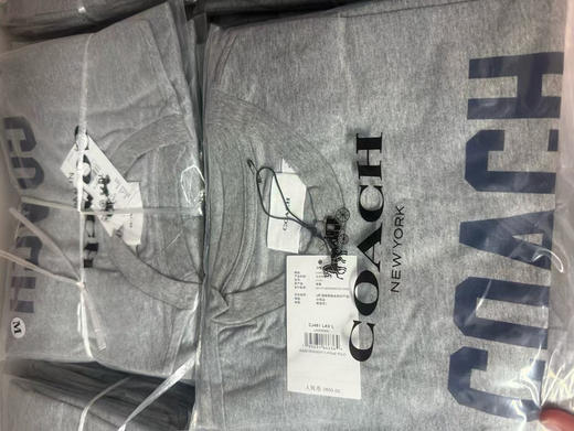 原单正品 Coach 2025新品女款体恤
马车系列真的太经典了！
尺码 S M L 商品图13