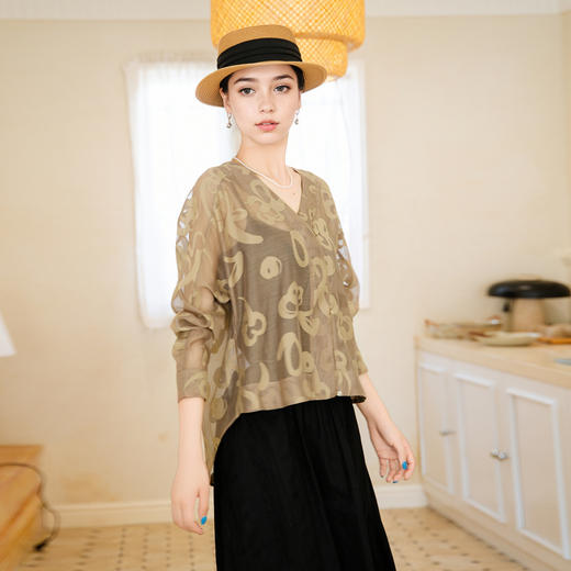 谜底提花衬衫长袖女2025秋新款气质通勤V领前短后长衬衫257MC7765 商品图1