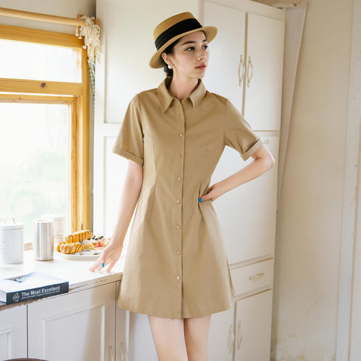 谜底纯色连衣裙短袖2025夏季新款通勤风衬衫式修身短裙257ML7836 商品图0