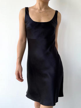 丝所｜24H031A 重磅真丝苍穹黑晚礼短裙［ 黑 ]