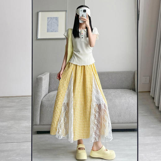 【-5℃直降❗蓝色格子半身裙】简约松紧高腰，修饰腰腹线条，蕾丝拼接更有层次，视觉拉长腿长，显瘦百搭不挑腿型，夏季2025新款蕾丝拼接高腰垂感a字长款大摆伞裙QQ 商品图3