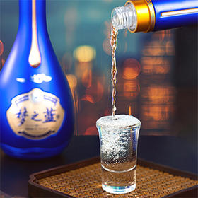  为青春喝彩，为梦想举杯