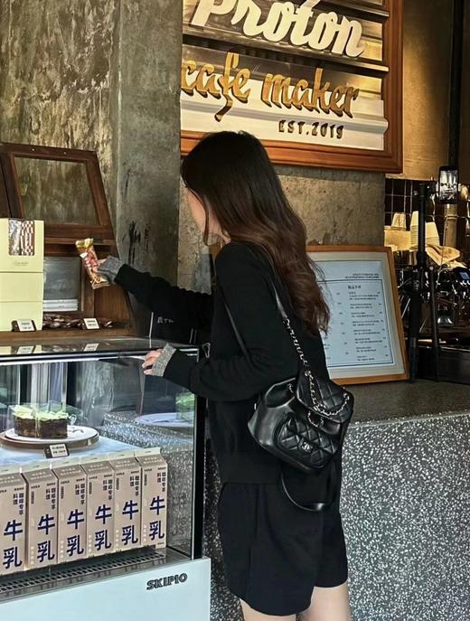 D070420独特的设计感和满分的实用性新款duma双肩包 商品图2