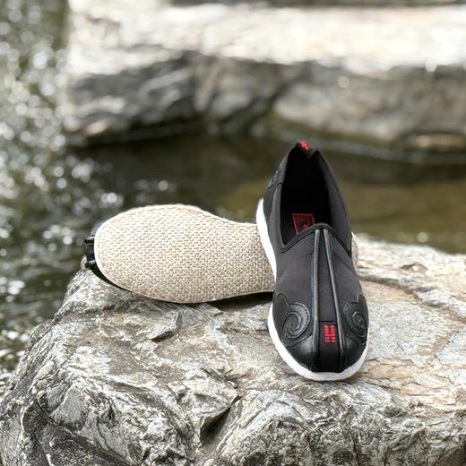 大内联升×武当•内家拳养生功夫系列 玄武经典版洒鞋WD8551 商品图3