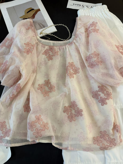 粉色刺绣小衫 商品图2