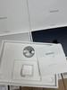 编号GFZ136-全新国行官翻原封MacBook Air 13.6，全新未激活牛皮盒包装，现特价： 配置❶：M2(8核中央+8核图形)/8G内存/256G固盘，灰、银、星光、午夜色，4699元 配置❷ 商品缩略图5