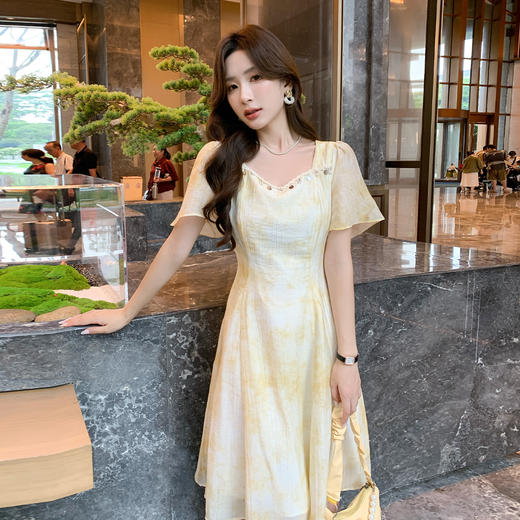 奢姿大码女装2025夏季减龄亮片饰品设计时尚裙子胖妹妹方领连衣裙9952853383 商品图2