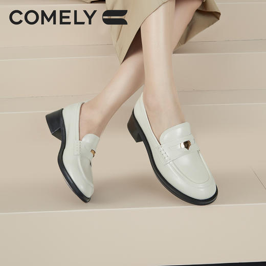 康莉KYQ2K573乐福鞋女厚底秋季商场新款黑色一脚蹬增高商务圆头粗跟 商品图3