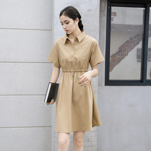 谜底连衣裙短袖2025夏季新款休闲百搭腰部抽绳翻领短裙257ML7824 商品图0