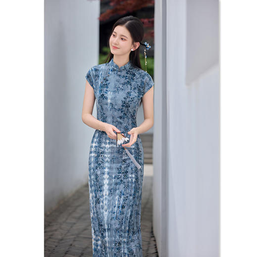 GX夏季新款复古国风新中式冰丝植绒日常旗袍裙 商品图0