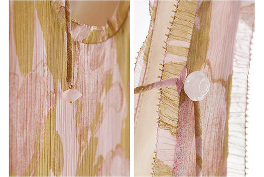 【董洁同款】「并蒂莲」茱萸粉连衣裙 郁金香印花连衣裙 印花顺纡雪纺 自然垂坠轻盈流动 花边 V 字领 点缀薄纱花边 高位胸腰剪裁 贴合身形曲线 商品图10