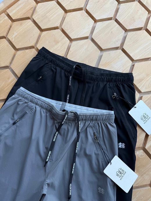 点此购买 可隆夏季男士舒乐修身长裤防泼水透湿弹力户外运动裤 LL 323713 商品图11