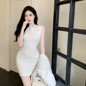 【出街吸睛❗提花背心连衣裙】立体提花质感高级，轻薄透气，弹力针织面料更好包裹身材，超显女生韵味，奶甜约会短裙无袖修身包臀连衣裙夏季2025新款QQ