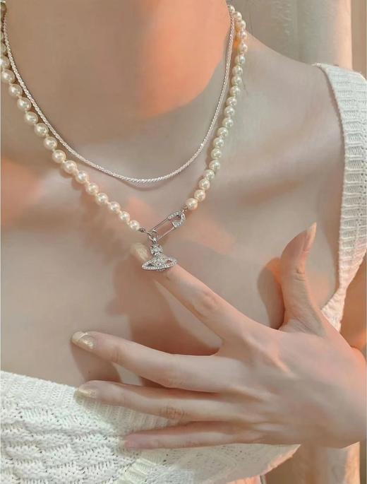 西太后 银色别针土星珍珠项链（满珍珠）（XTY） 商品图1