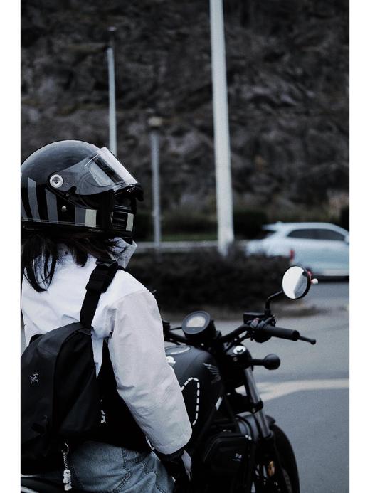 始祖鸟Granville 10L邮差包 （SS) 商品图7