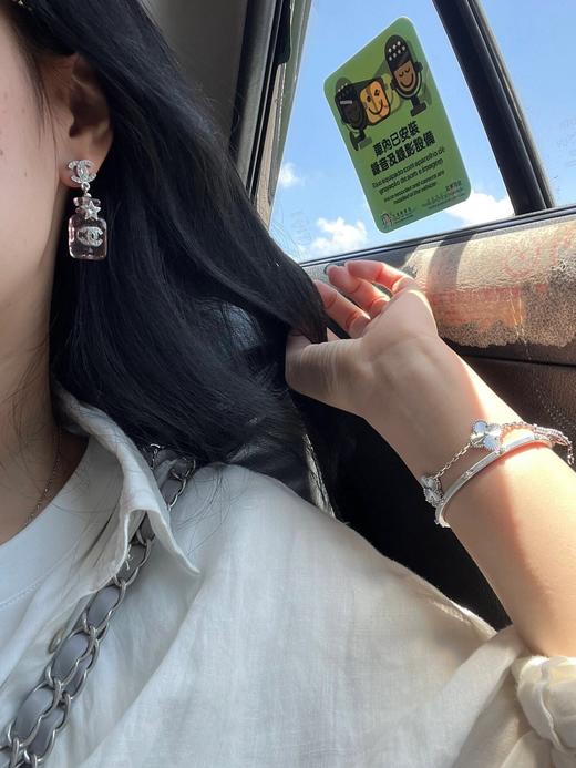 CHANEL香奈儿透明香水瓶耳钉（XTY） 商品图6