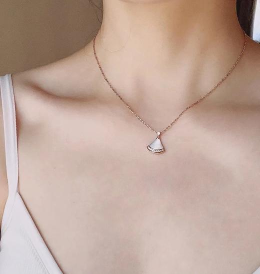 宝格丽 diva's dream 玫瑰金白贝母/红色小号扇子项链（XTY） 商品图1