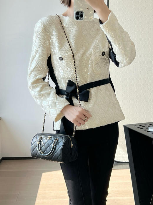 香奈儿 25p春夏 珐琅彩手柄保龄球手拿包（LZ) 商品图2