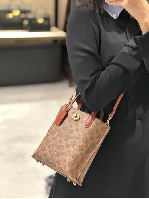 蔻驰   2024新款女士托特小号 单肩斜挎手提薯条包 单肩包  手提包 （SS） 商品图5