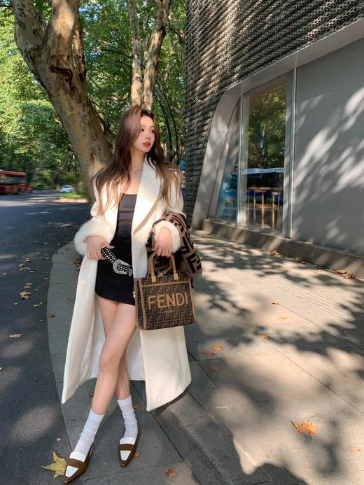 芬迪 老花Tote~新款式 牛皮配老花F和超高级皮手挽的购物袋方便实用容量十足而且日常使用率非常高~（LZ) 商品图3