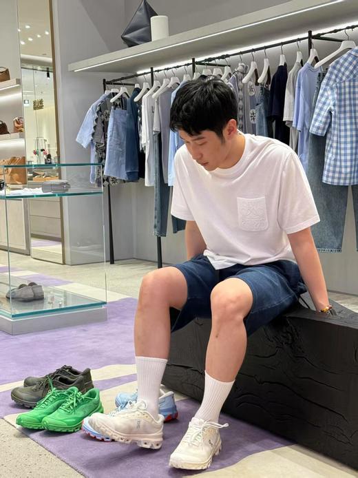 LOEWE X On昂跑 Cloudventure 2 联名系列 时尚舒适防滑耐磨 低帮 休闲跑步鞋（SS） 商品图4