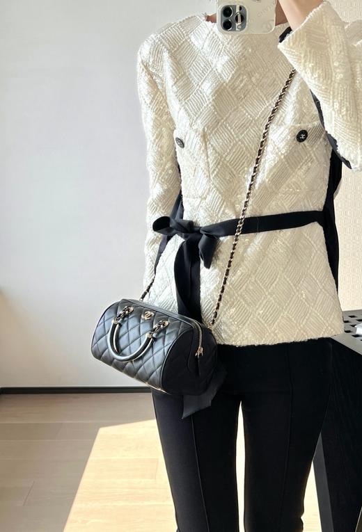 香奈儿 25p春夏 珐琅彩手柄保龄球手拿包（LZ) 商品图8