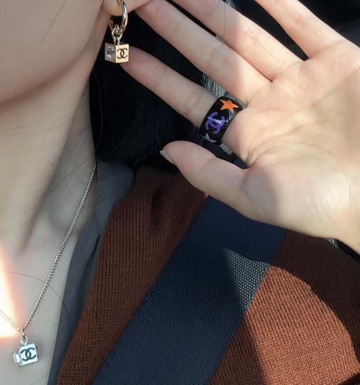 香奈儿 25早春最新款绝美系列小方粒耳钩（XTY） 商品图7