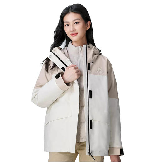 骆驼 女三合一冲锋衣（羽绒内胆） A23CA31098 商品图0