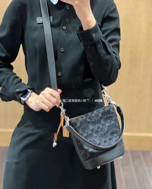 蔻驰/新款品丹宁系列  水桶斜挎手提包（SS） 商品图2