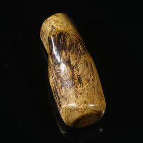 BC.DF7.3-8   马泥涝手把玩(原料) ,30.77g