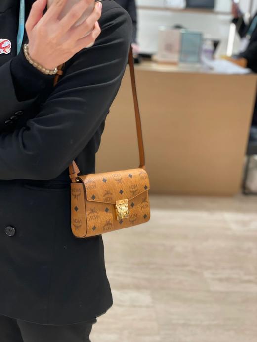 MCM 小号链条信封包 （MM） 商品图9