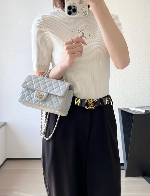 香奈儿  25P 新色 𝖢𝖥大𝖬𝗂𝗇𝗂手提包淡灰（LZ） 商品图4