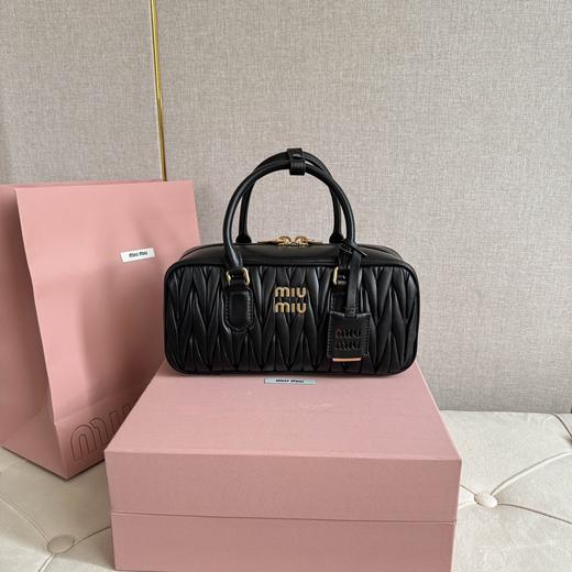 缪缪 家新款保龄球包包 小/中号可选（MM） 商品图4