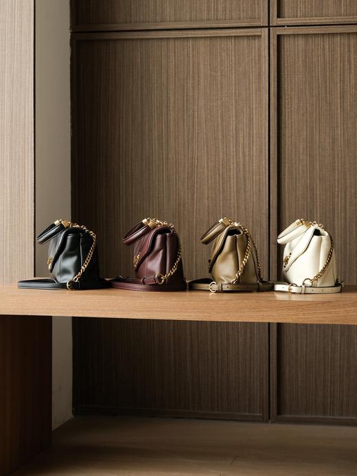 TB 经典Kira 系列邮差包链条包（SS） 商品图1