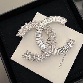 香奈儿 森林系列白水钻大胸针（XTY）