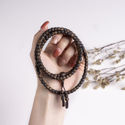 xy0420，5.8mm桶珠沉香108佛珠多圈手链项链 商品图8