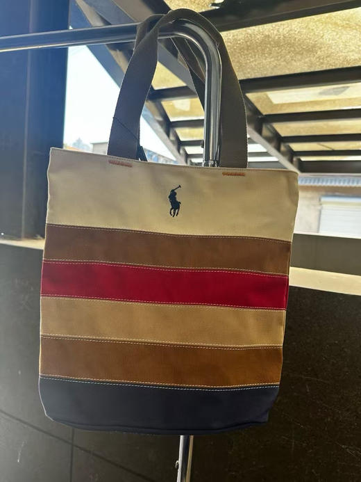 原单正品 Polo 拉夫劳伦全纯棉帆布手提包。简约校园风，休闲大容量，轻便女款。2025年最新款条纹拼色刺绣小马帆布包来袭。 商品图4