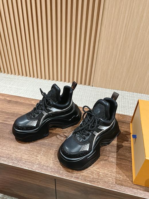 驴家 Cruise Archlight 2.0厚底老爹鞋，充满未来感和科技感的设计（DBG） 商品图5