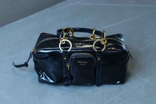 普拉达  2025新款油腊皮手拿包 大号（MM） 商品图1