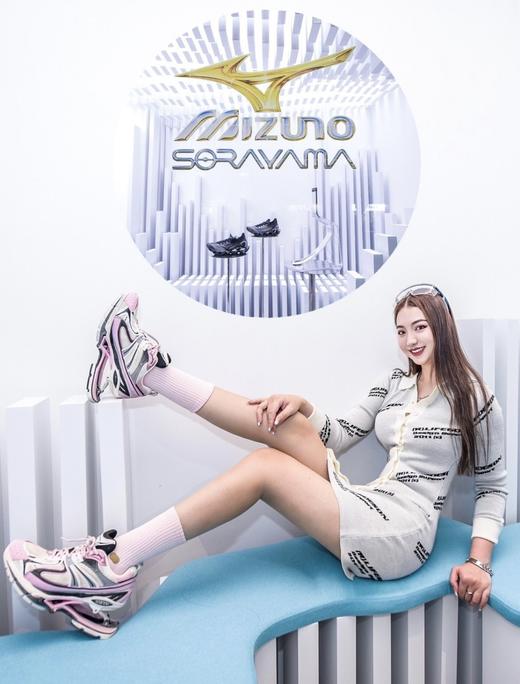 巴黎世家 新款 弹簧鞋 增高 高跟 老爹鞋 运动鞋（DBG） 商品图4