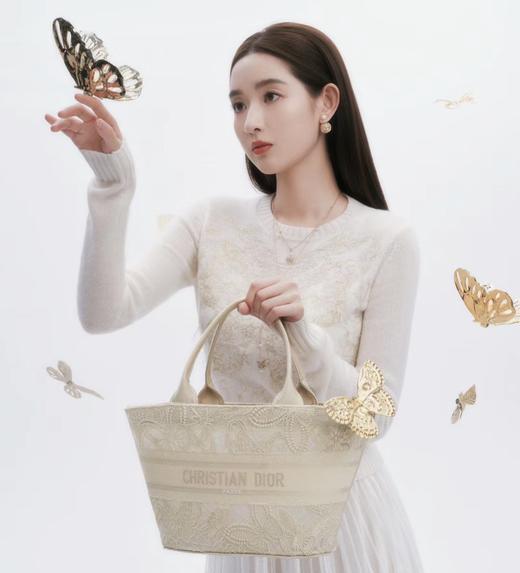 迪奥  新款藤格纹镂空珍珠耳钉 （XTY） 商品图3