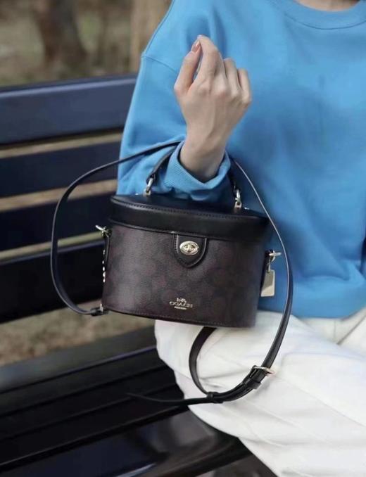 Coach蔻驰 新款盒子化妆手拿斜跨包（SS） 商品图14