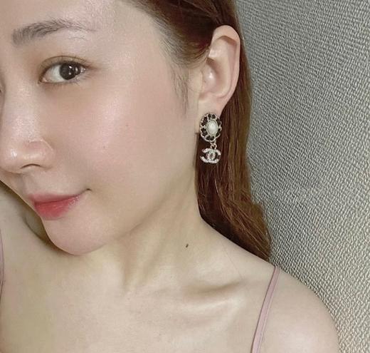 香奈儿 链条皮耳钉 纯手工穿皮，施华洛珍珠+水晶，五金链条侧面边缘手工抛光，非常的光亮 (XTY) 商品图8